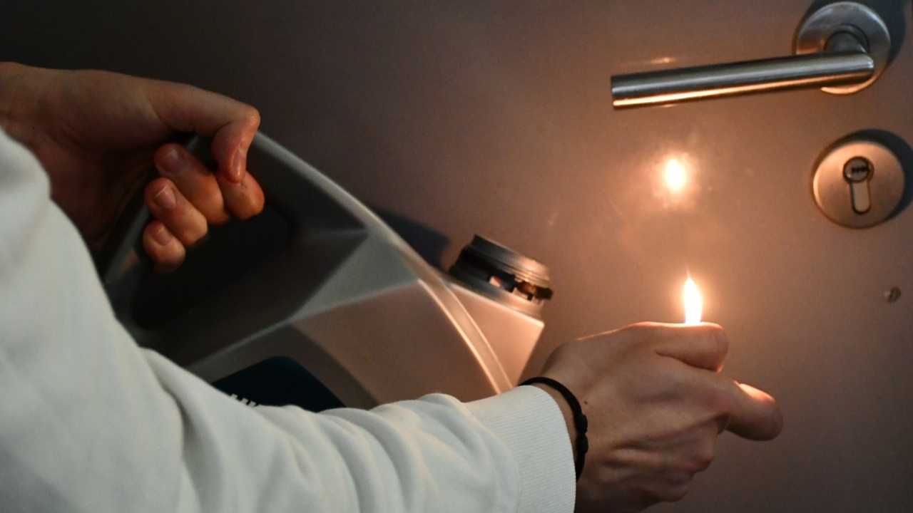 Meyzieu : un incendie criminel vise un appartement, une victime transportée à l'hôpital